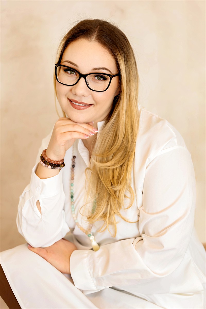 Szőlősi-Tóth Henrietta hangtál terapeuta